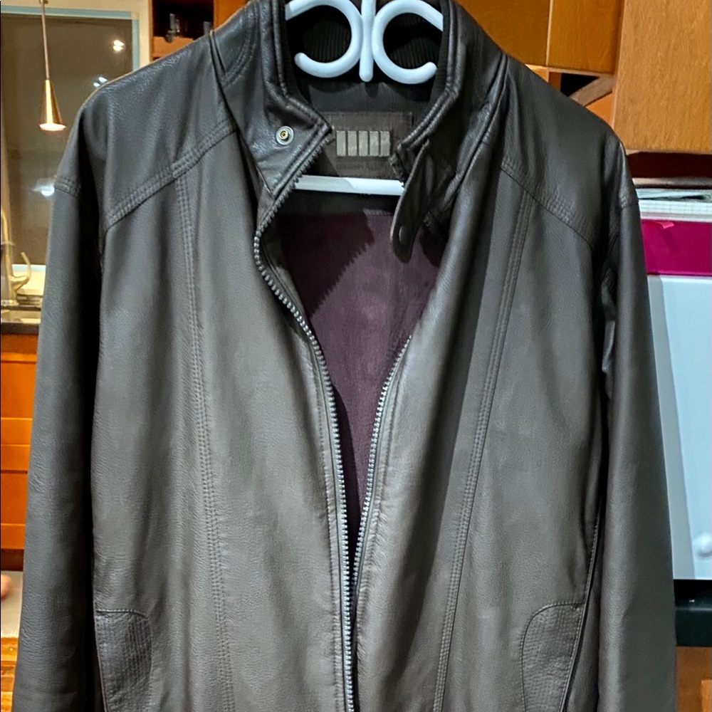 Winter leather jacket - Picture 2 of 2